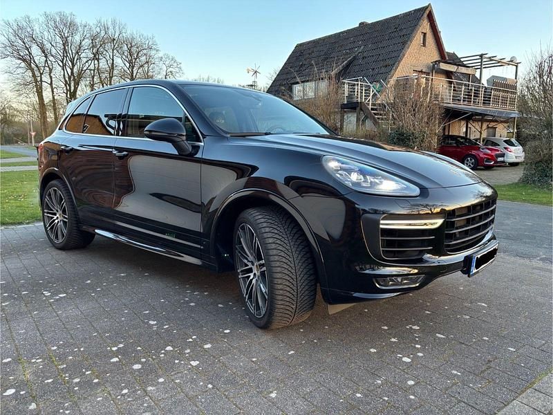 Gebraucht Porsche Cayenne GTS 441 PS (324 kW) 2015 Schwarz SUV