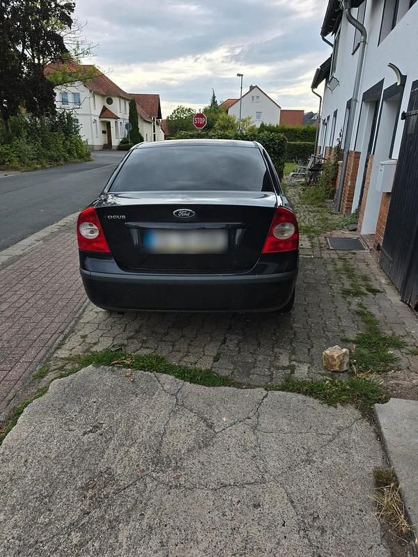 Gebraucht Ford Focus 2006 Schwarz Kleinwagen