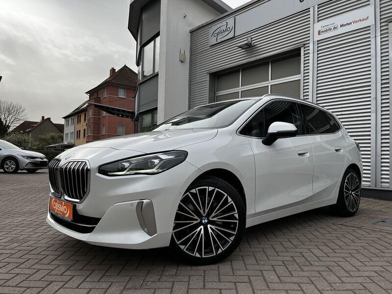 Weiss Gebraucht 2022 BMW 223 Active Tourer Luxury Line Van / Kleinbus | 25.440 € - Bild 1/2