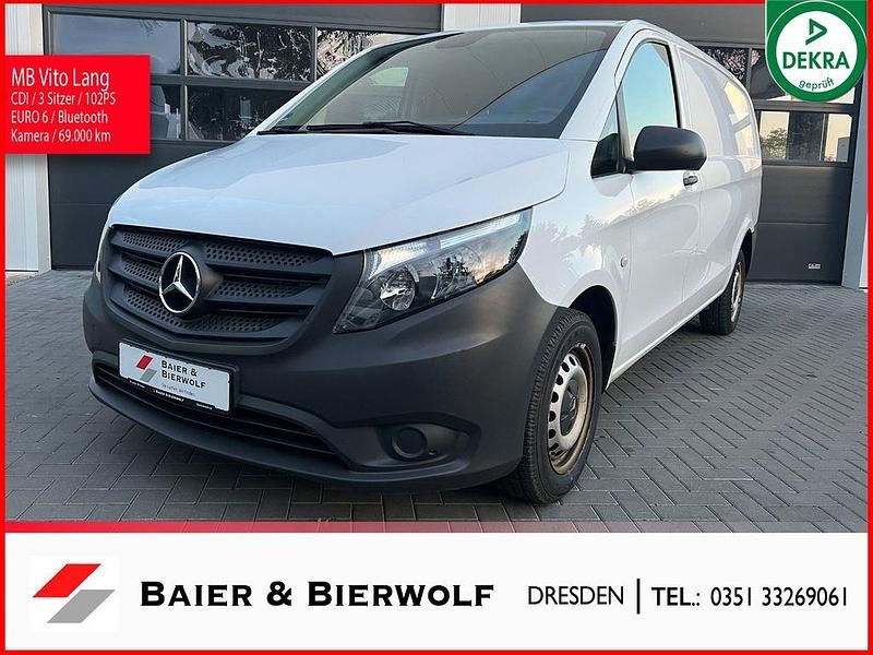 Weiß Gebraucht 2020 Mercedes Vito Van / Kleinbus | 17.990 € (Fairer Preis) - Bild 1/4