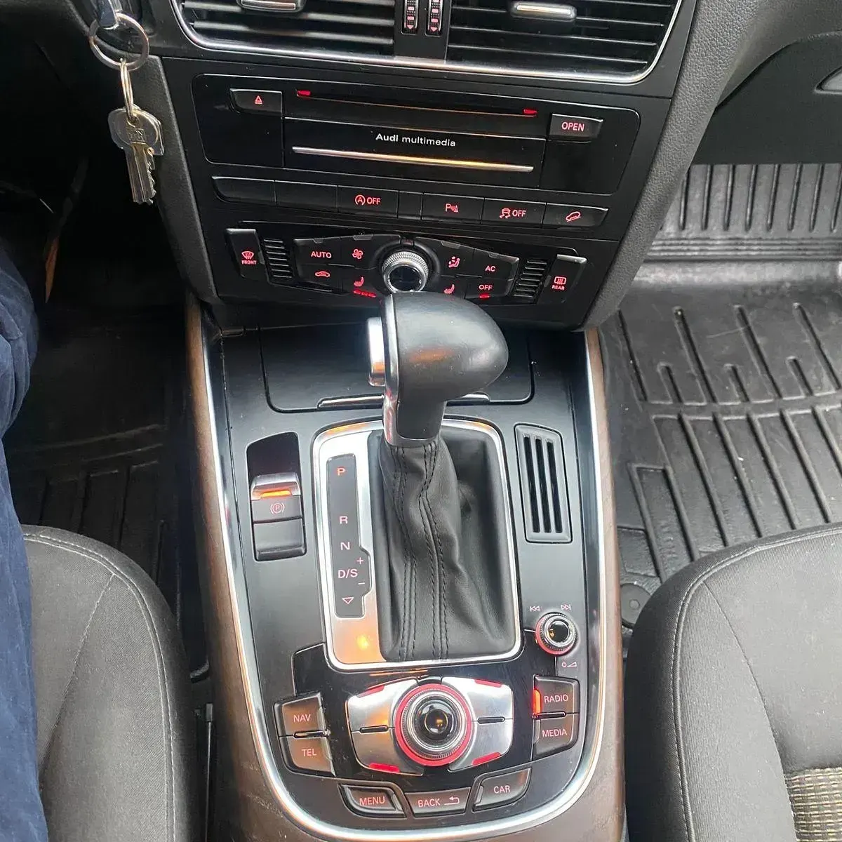 Używany Audi Q5 177 KM (130 kW) 2013 Beżowy SUV