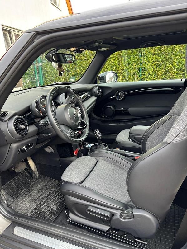 Gebraucht Mini Cooper 136 PS (100 kW) 2020 Grau Kleinwagen