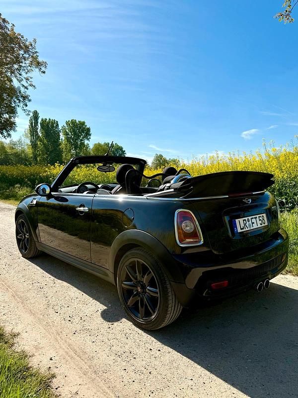 Gebraucht Mini Cooper S Cabriolet 174 PS (127 kW) 2009 Schwarz Cabrio