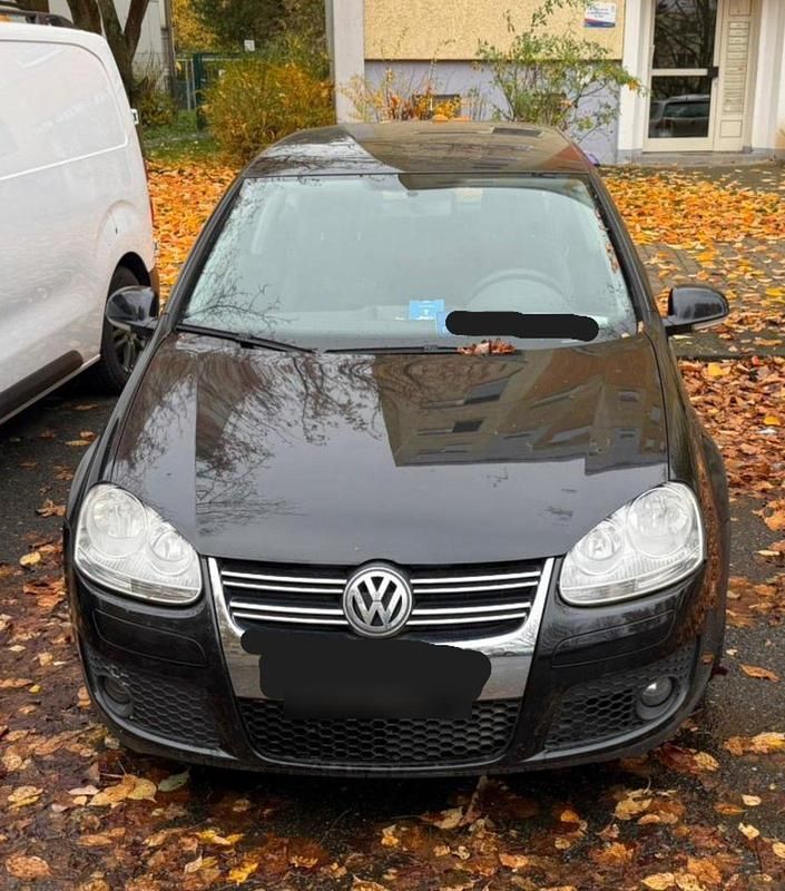 Schwarz Gebraucht 2005 VW Golf V Kleinwagen | 750 € (Superpreis) - Bild 1/4