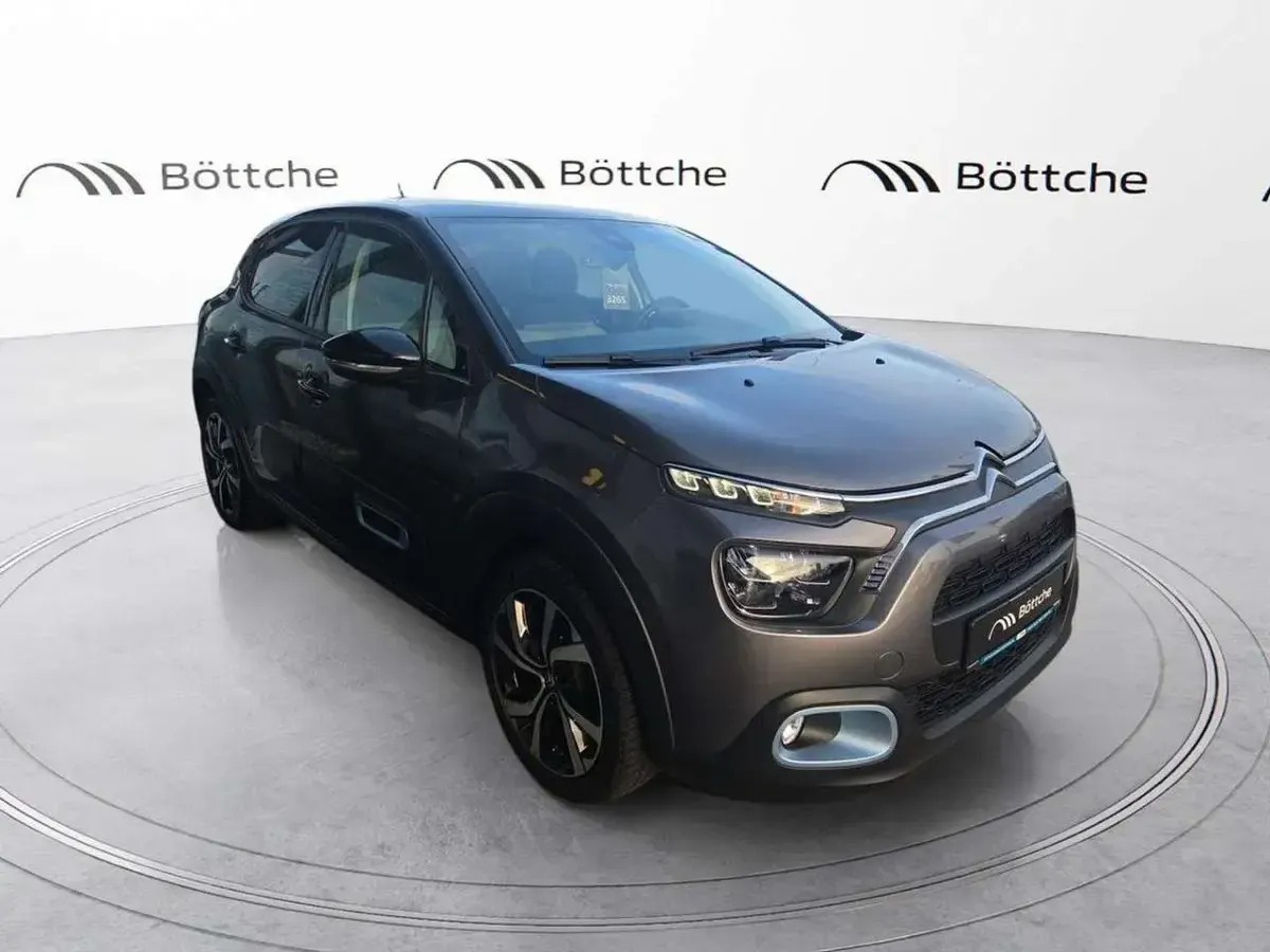 Gebraucht Citroën C3 PureTech 110 PS (80 kW) 2023 Lackierung platiniumgrau/meta Limousine