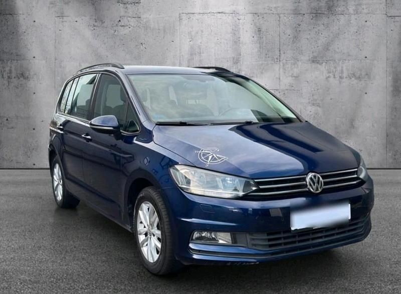 Blau Gebraucht 2016 VW Touran Van / Kleinbus | 12.900 € (Superpreis) - Bild 1/4
