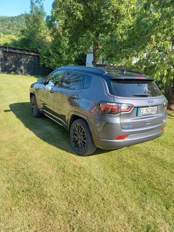 Gebraucht Jeep Compass 241 PS (177 kW) 2022 Grau SUV