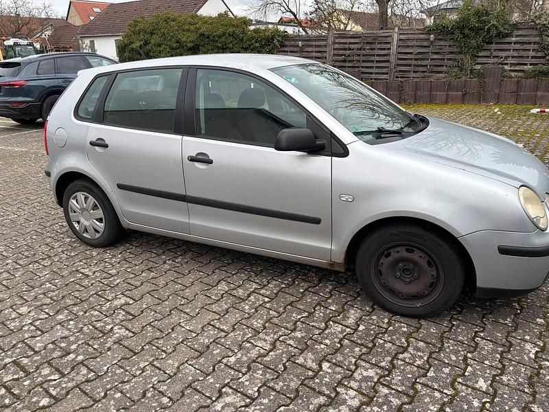 Gebraucht VW Polo 64 PS (47 kW) 2003 Grau Kleinwagen