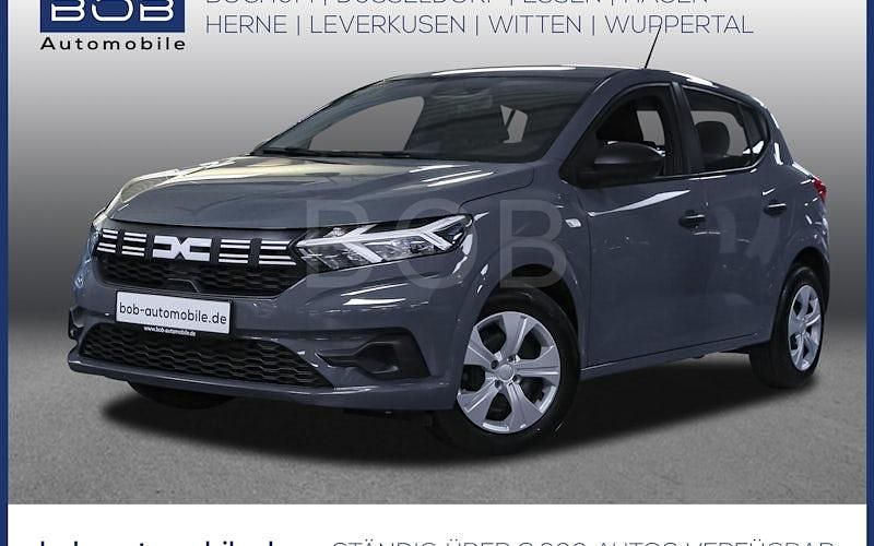 Gebraucht Dacia Sandero Essentiel 91 PS (66 kW) 2024 Städtisches grau (grau) Kleinwagen