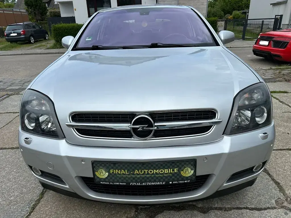 Używany Opel Vectra GTS 211 KM (155 kW) 2003 Szary Sedan/Limuzyna