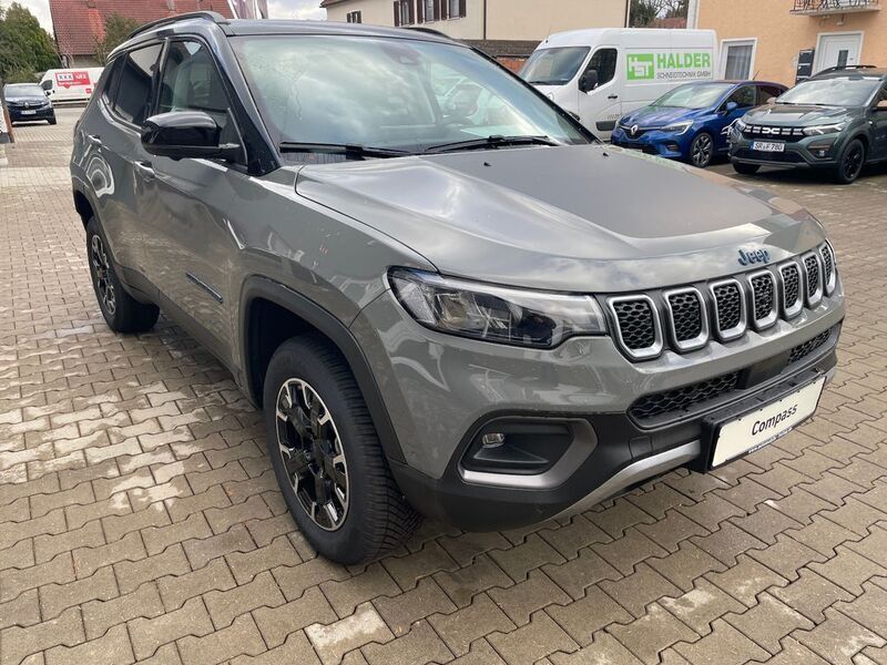Gebraucht Jeep Compass 239 PS (175 kW) 2024 Grau SUV
