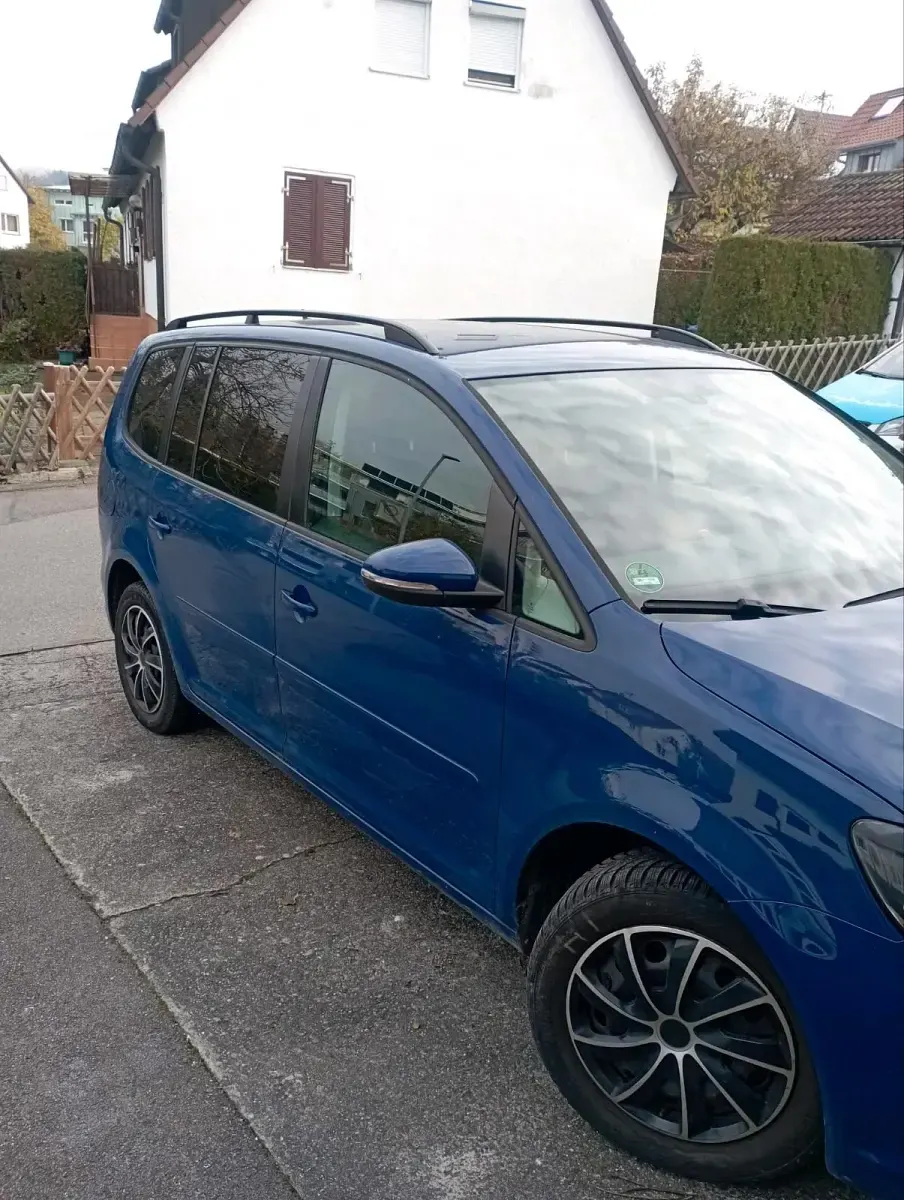 Gebraucht VW Touran 140 PS (102 kW) 2011 Blau Van / Kleinbus