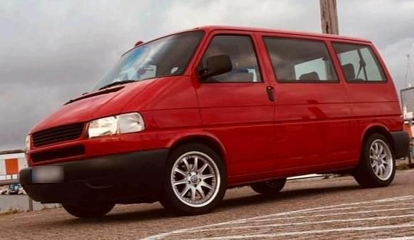 Second-hand VW Caravelle 102 CP (75 kW) 2001 Roșu Van