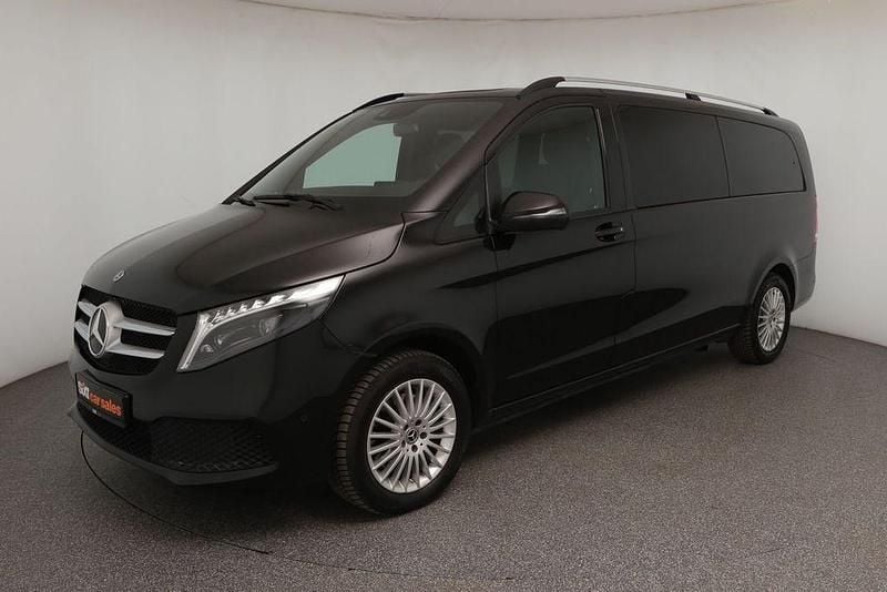 Gebraucht Mercedes V300 237 PS (174 kW) 2024 Schwarz Van / Kleinbus