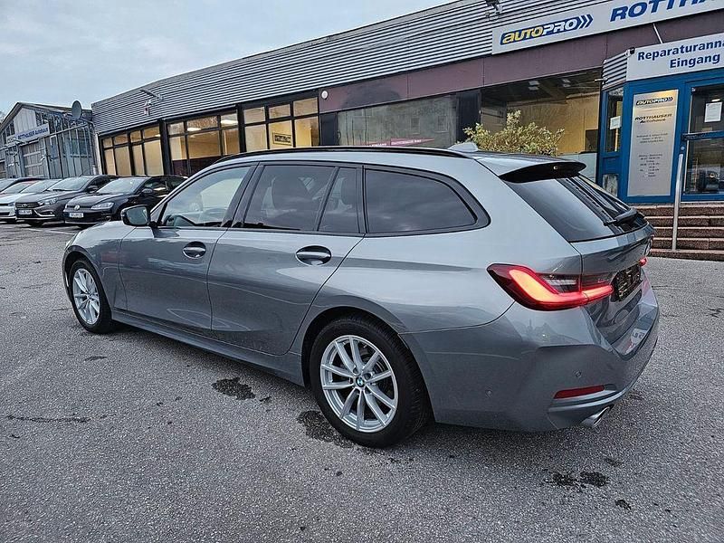 Gebraucht BMW 320 Shadowline 190 PS (139 kW) 2024 Grau Kombi