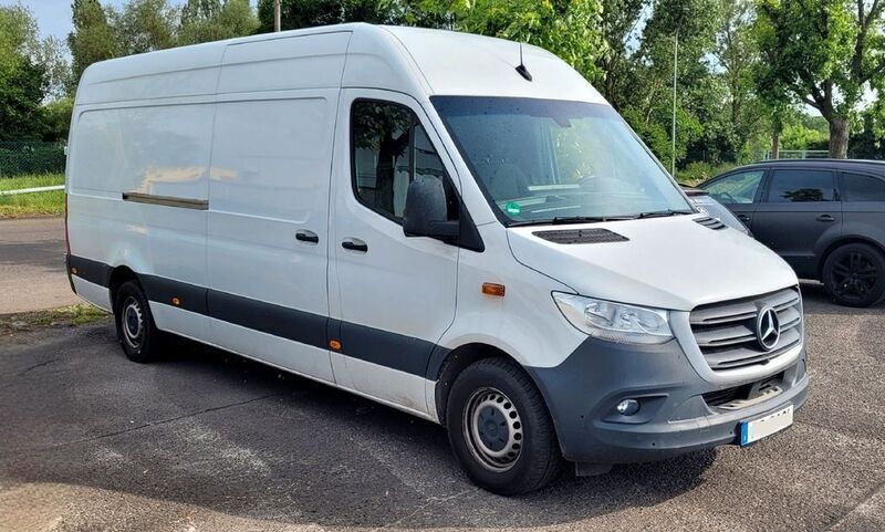 Arktikweiss Gebraucht 2020 Mercedes Sprinter Van | 31.900 € (Superpreis) - Bild 1/4