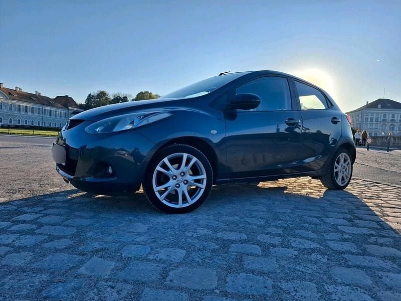 Second-hand Mazda 2 103 CP (75 kW) 2008 Andere farben Hatchback