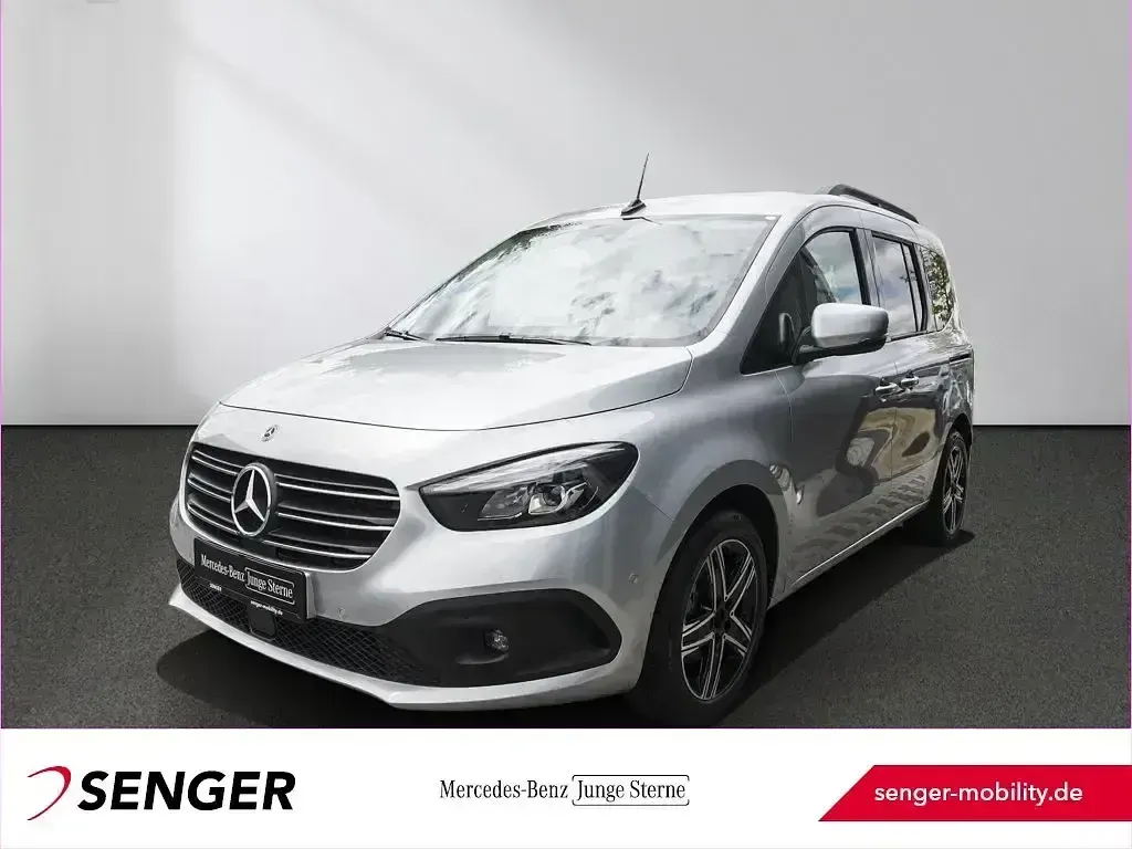 Gebraucht Mercedes T180 Progressive 116 PS (85 kW) 2025 Van / Kleinbus