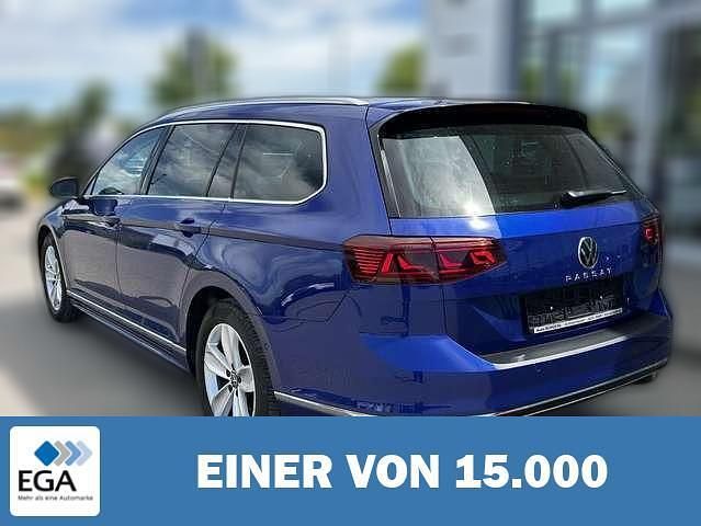 Gebraucht VW Passat R-line 200 PS (147 kW) 2021 Blau metallic Kombi