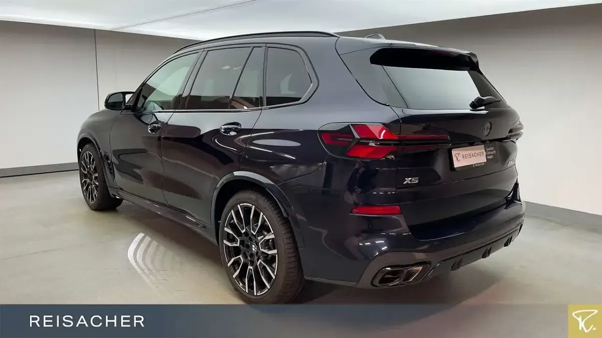Gebraucht BMW X5 M Sport 530 PS (389 kW) 2025 Carbonschwarz metallic SUV