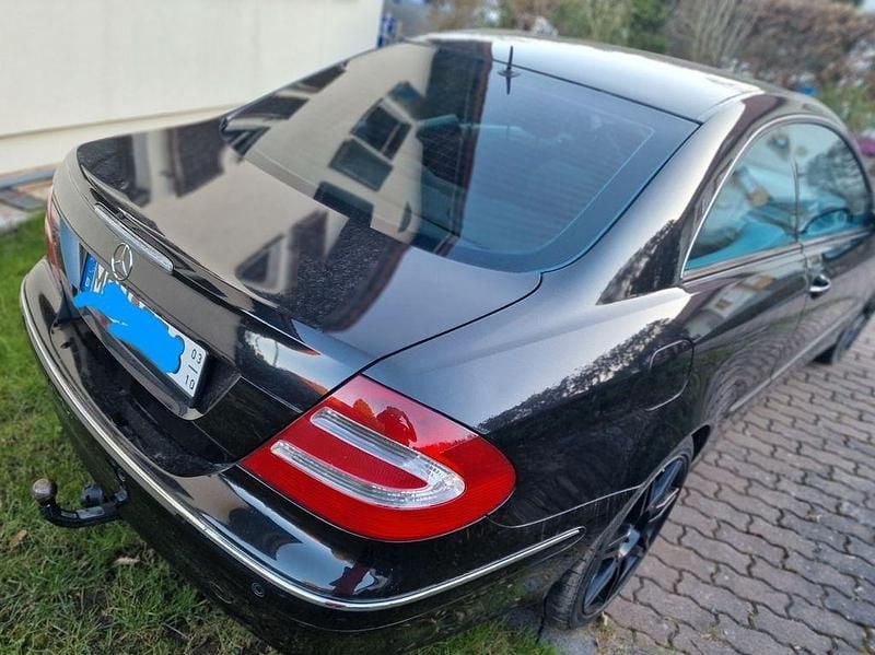 Gebraucht Mercedes CLK320 Avantgarde 218 PS (160 kW) 2002 Schwarz Coupé