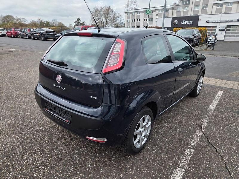 Gebraucht Fiat Punto Evo Active 65 PS (47 kW) 2010 Blau Kleinwagen