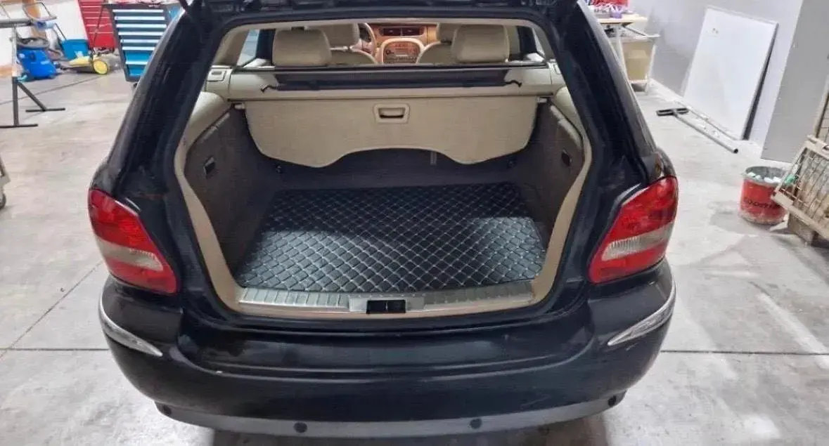 Używany Jaguar X-type 131 KM (96 kW) 2005 Czarny Kombi