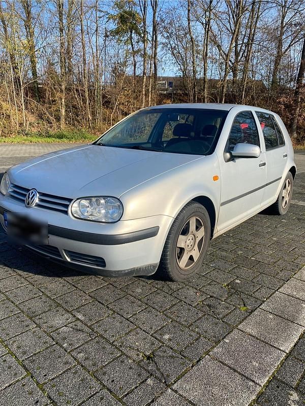 Silber Gebraucht 1999 VW Golf IV Limousine | 1.200 € (Superpreis) - Bild 1/4