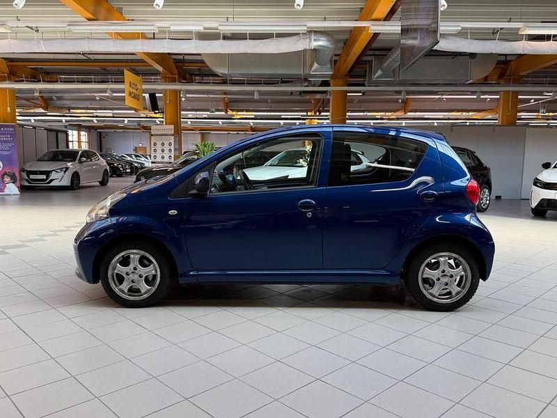 Gebraucht Toyota Aygo 68 PS (50 kW) 2007 Blau Kleinwagen