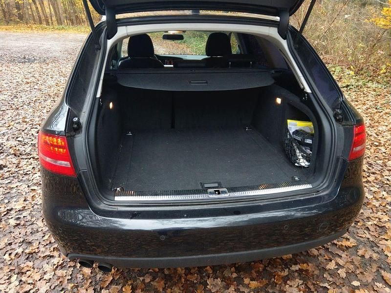 Gebraucht Audi A4 Ambition 160 PS (117 kW) 2012 Schwarz Kombi