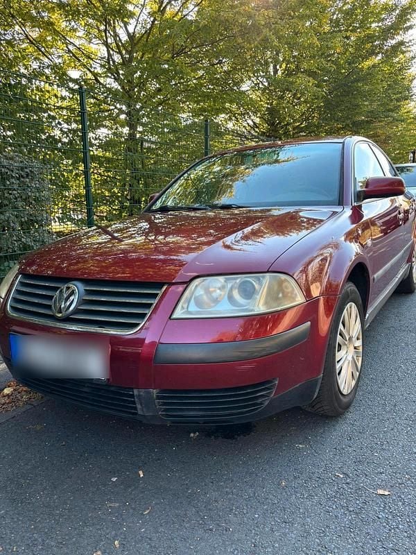 Gebraucht 2001 VW Passat Limousine | 1.500 € (Guter Preis) - Bild 1/4