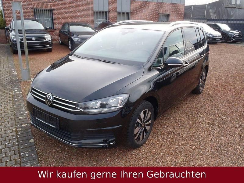Gebraucht VW Touran Goal 150 PS (110 kW) 2025 Schwarz Van / Kleinbus