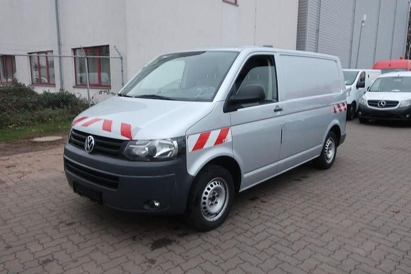 Gebraucht VW T5 140 PS (102 kW) 2012 Silber Van