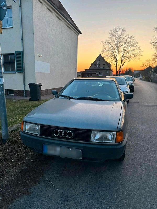 Gebraucht Audi 80 90 PS (66 kW) 1990 Silber Limousine