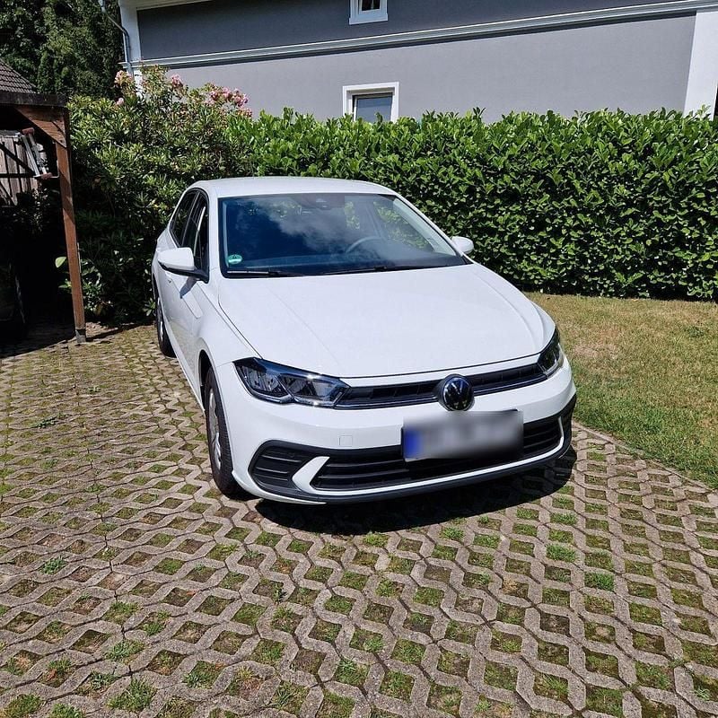 Weiß Gebraucht 2024 VW Polo Kleinwagen | 15.650 € (Superpreis) - Bild 1/4