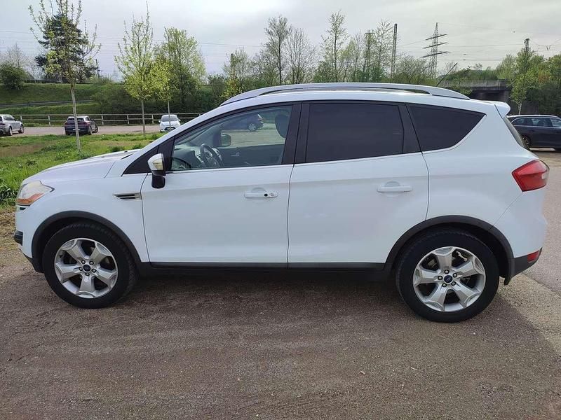Weiß Gebraucht 2011 Ford Kuga Titanium SUV | 10.450 € (Etwas zu teuer) - Bild 1/4