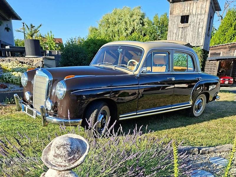 Braun Gebraucht 1957 Mercedes 220 Cabrio | 75.000 € - Bild 1/4