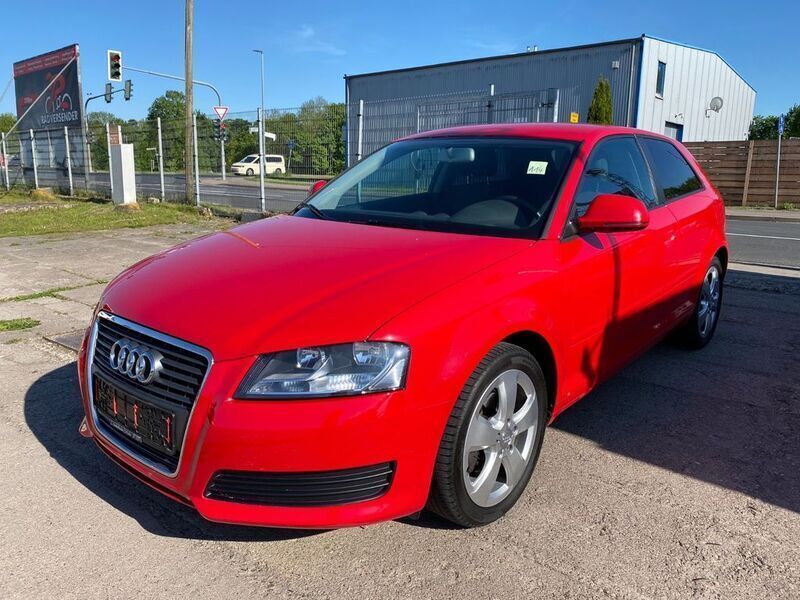 Rot Gebraucht 2010 Audi A3 Attraction Limousine | 3.990 € (Guter Preis) - Bild 1/4