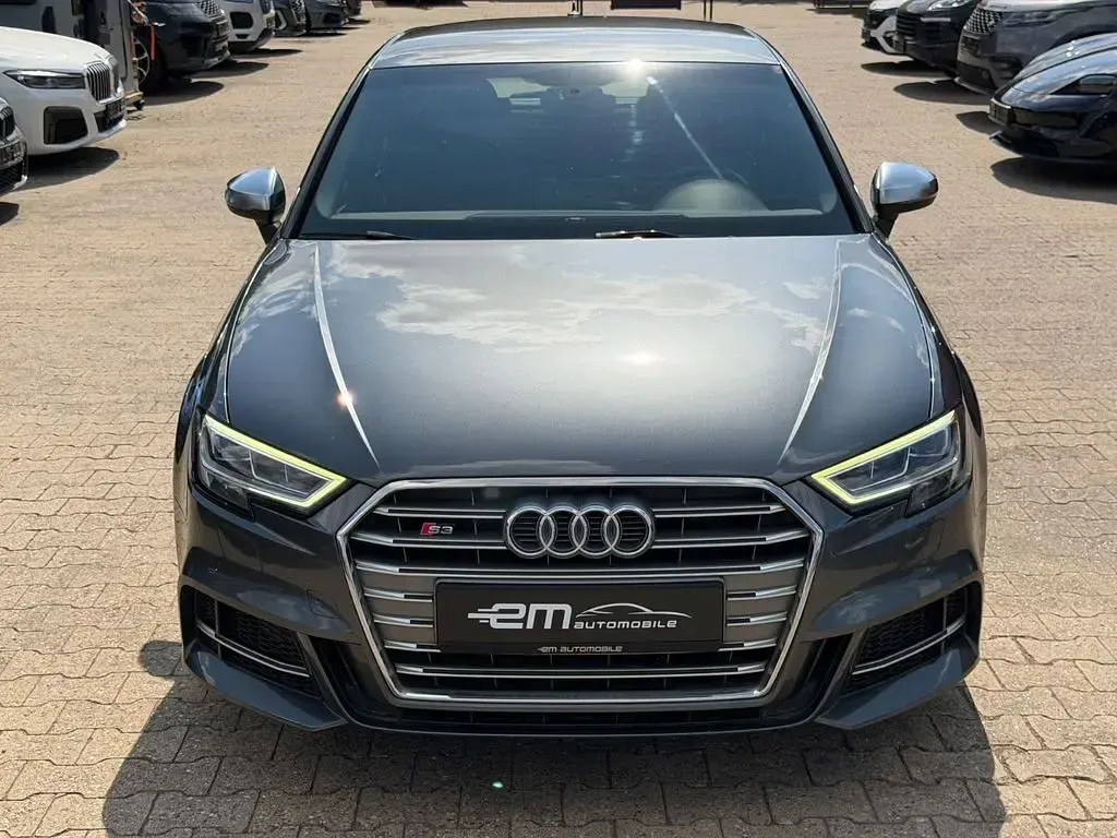 Gebraucht Audi S3 Sport 300 PS (220 kW) 2019 Grau Limousine
