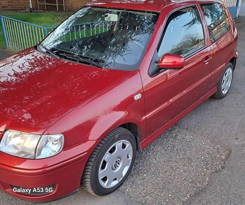 Gebraucht VW Polo Comfortline 50 PS (36 kW) 2001 Weinrot Limousine