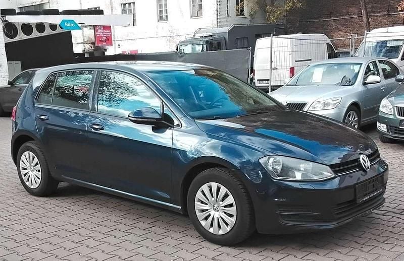 Second-hand VW Golf VII Trendline 86 CP (63 kW) 2013 Albastru Hatchback