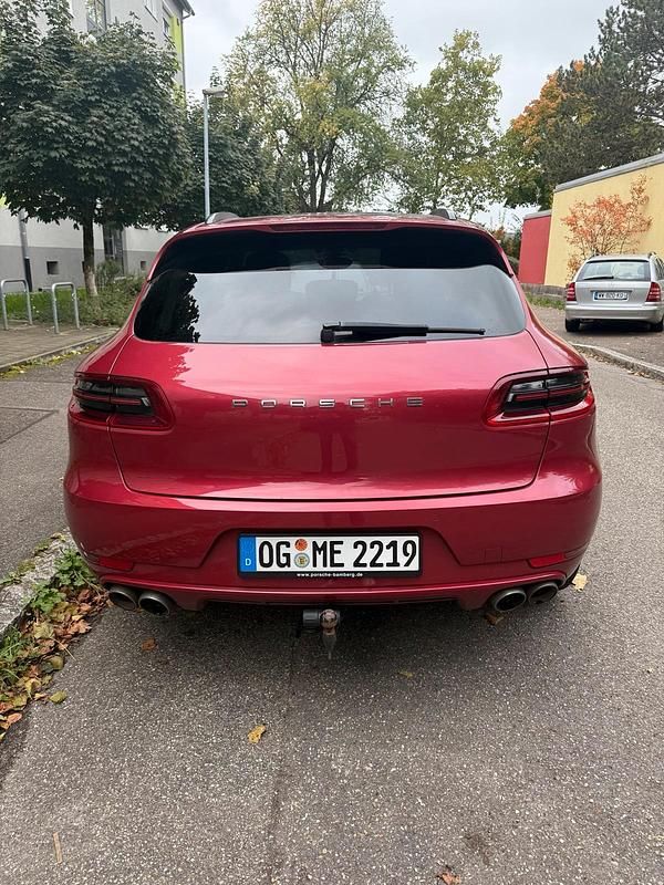 Gebraucht Porsche Macan S 258 PS (189 kW) 2014 Rot SUV