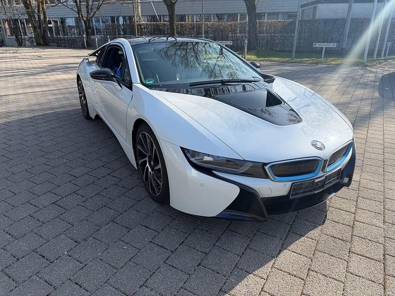 Gebraucht BMW i8 231 PS (169 kW) 2015 Weiß Coupé