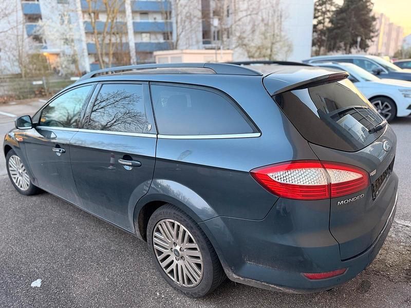 Gebraucht Ford Mondeo Ghia 140 PS (102 kW) 2008 Blau Kombi
