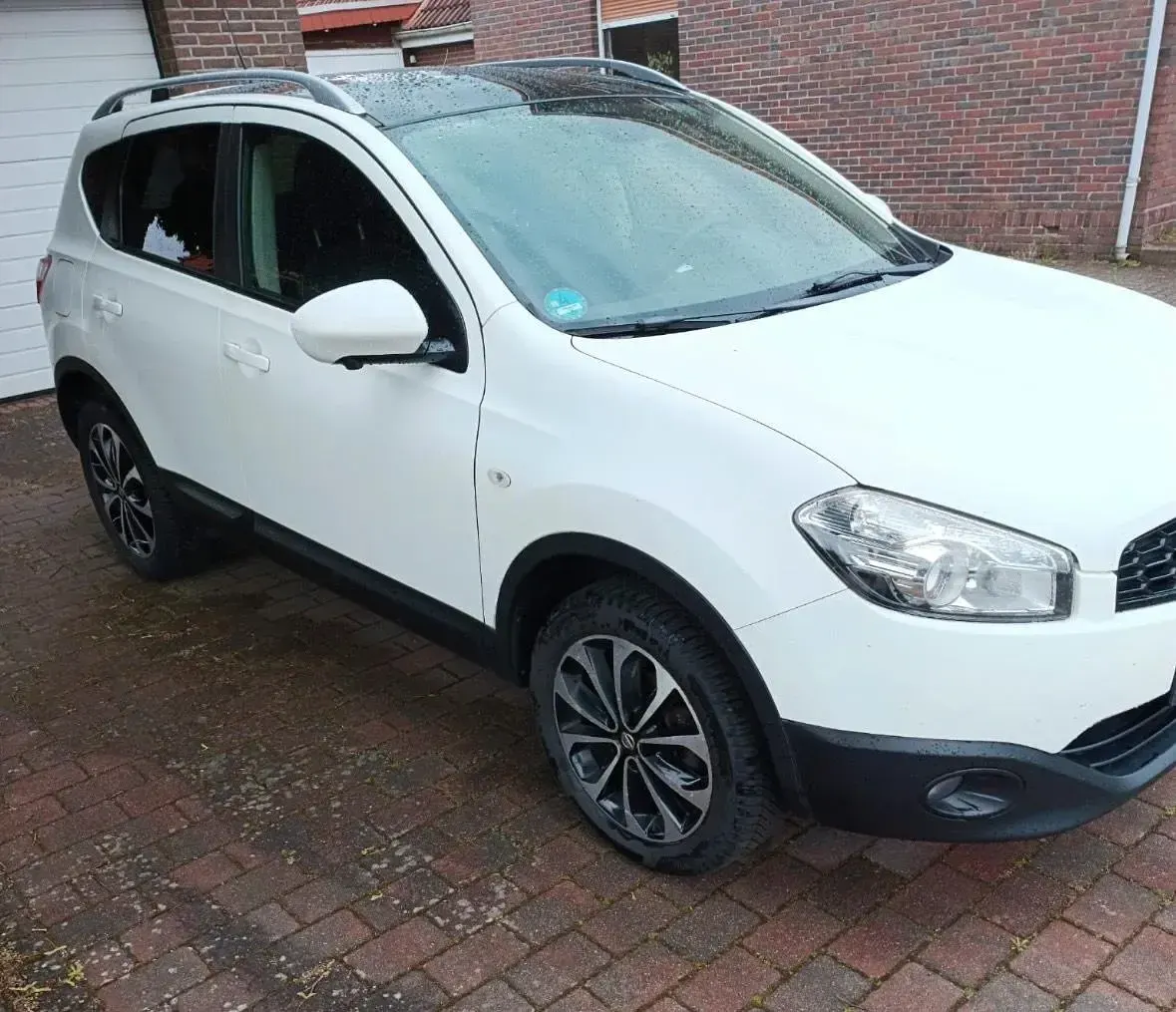 Gebraucht Nissan Qashqai 140 PS (102 kW) 2012 Weiß SUV