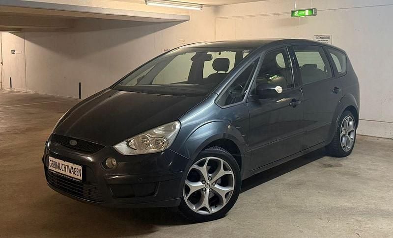 Grau Gebraucht 2006 Ford S-MAX Titanium Van / Kleinbus | 1.750 € (Superpreis) - Bild 1/4