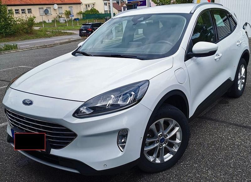 Weiß Gebraucht 2022 Ford Kuga Titanium SUV | 20.900 € (Superpreis) - Bild 1/4