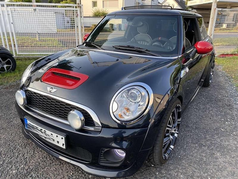 Gebraucht Mini John Cooper Works 174 PS (127 kW) 2007 Astro black metallic (metallic) Kleinwagen