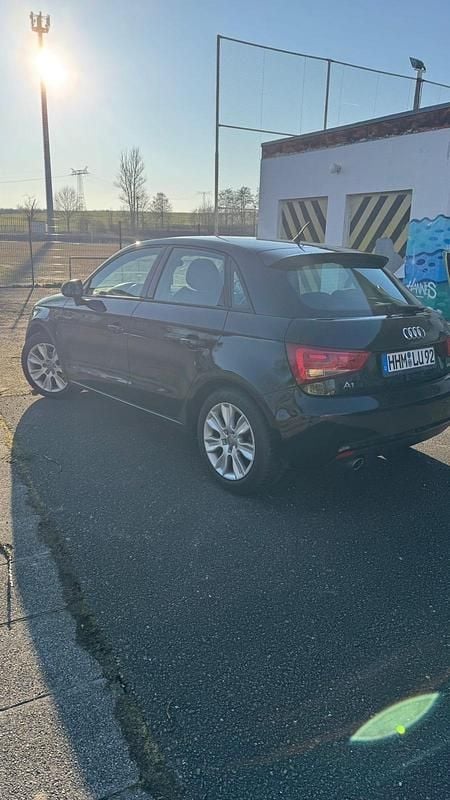 Gebraucht Audi A1 Sportback 90 PS (66 kW) 2012 Schwarz Kleinwagen