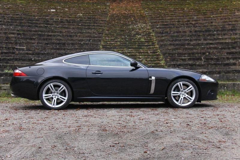 Gebraucht Jaguar XKR 416 PS (305 kW) 2007 Schwarz Coupé